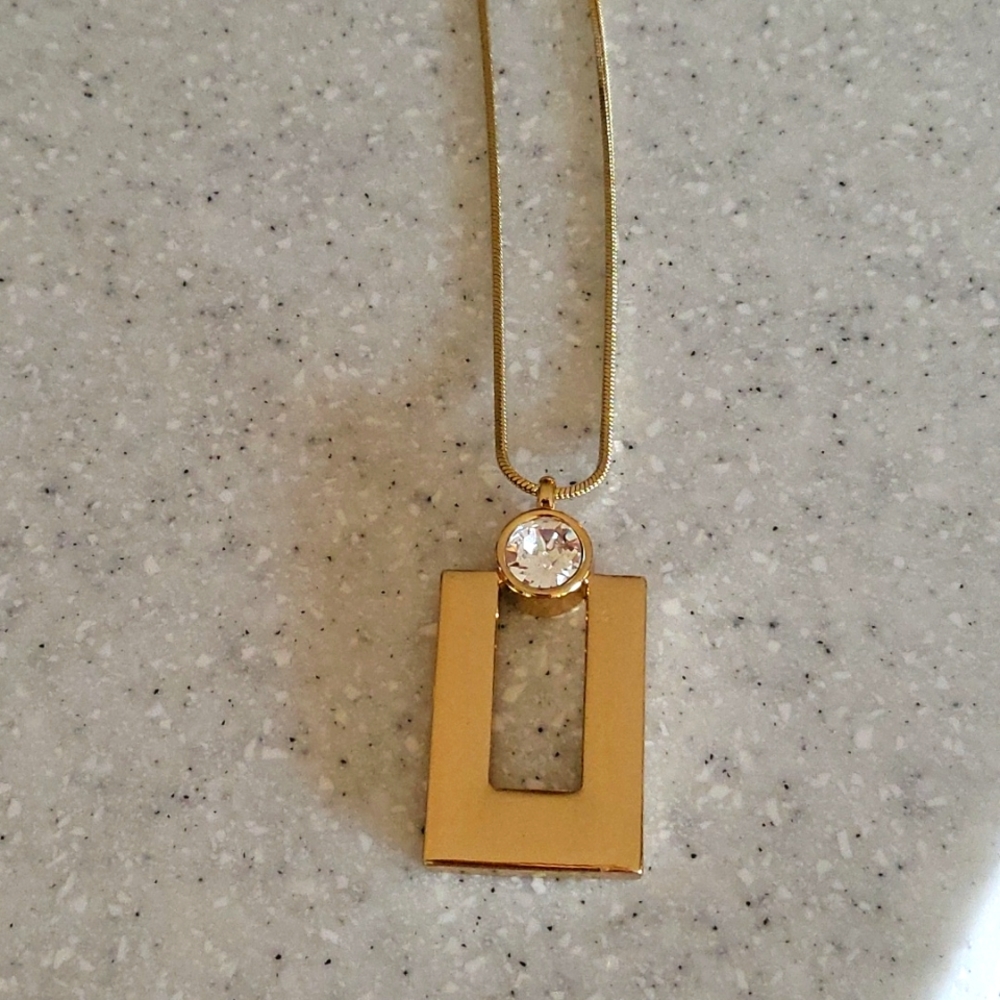 White House Black Market Necklace